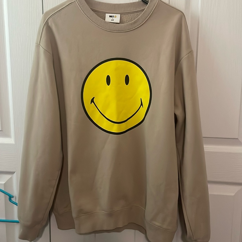 Stay Smiley, sweatshirt. Medium.
